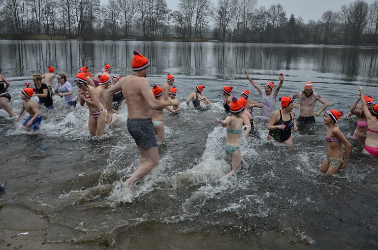 Nieuwjaarsduik bij de Breuly