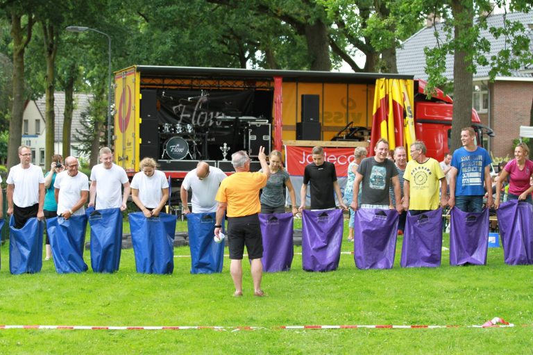 Grote Zeskamp als eerste activiteit op ‘Theo Kok Veld’