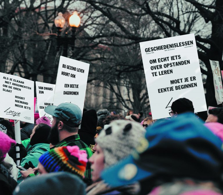 Met Loesje in protest