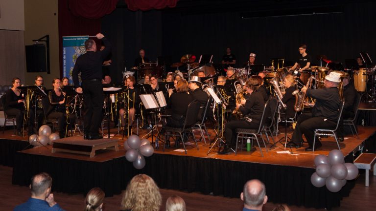 Liemers Harmonie Duiven feest tijdens Dijkhuizen in Harmony