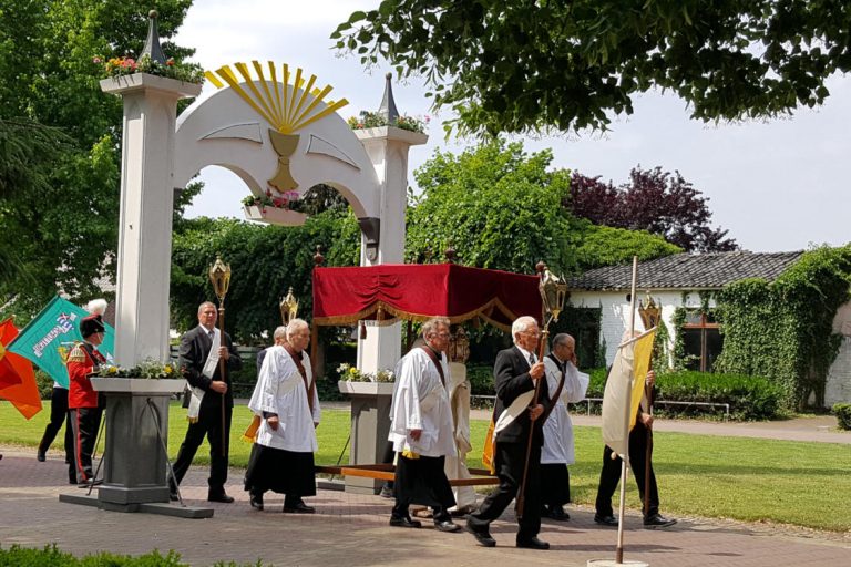 Laatste Groessense processie ‘oude stijl’ op zondag 16 juni