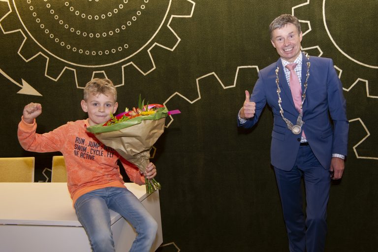 De eerste kinderburgemeester in de gemeente Duiven is gekozen!