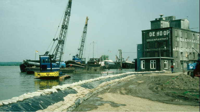 Twaalf verhalen uit een eigenzinnige stad