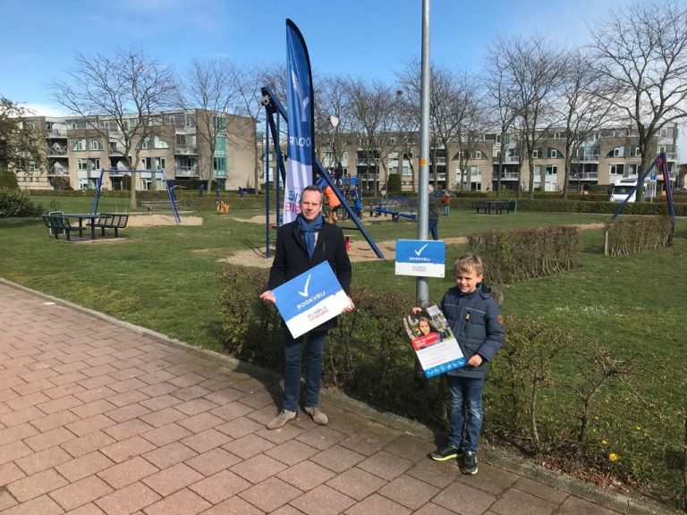 Kinderburgemeester maakt speeltuin Eilandplein rookvrij