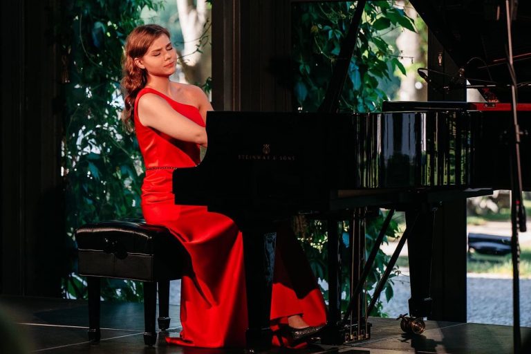 Aanstormende pianotalenten in zomerprogramma Gasthuiskerk