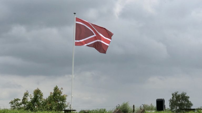 De Liemerse vlag is gehesen