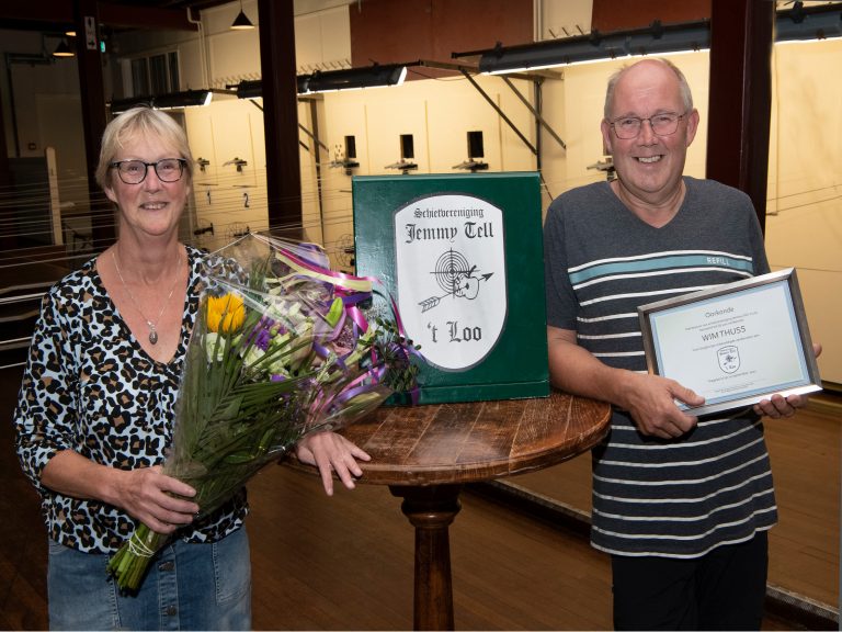 Wim Thuss lid van verdienste van Jemmy Tel